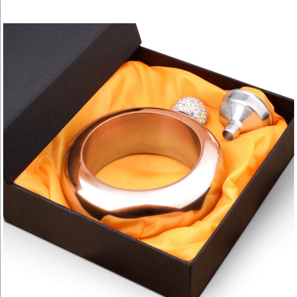 NWT | Stylish Bangle Flask 🍸
